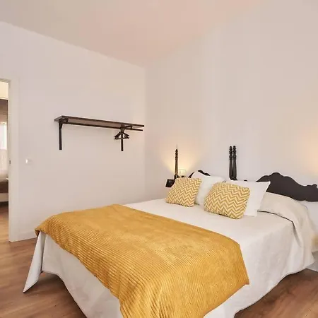 Amplio Centro Barrio Del Oeste * Salamanca