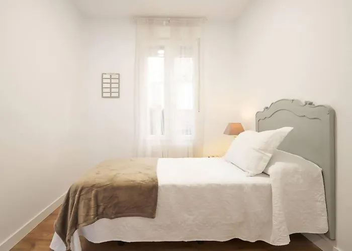 Amplio Centro Barrio Del Oeste *